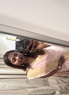 Bong Diva - puta in Kolkata Photo 8 of 8