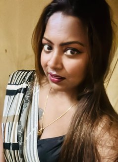 Bong Diva - escort in Kolkata Photo 5 of 12