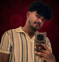 Bong Rahul - Acompañantes masculino in Kolkata