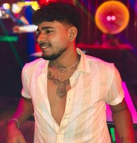Bong Rahul - Acompañantes masculino in Kolkata