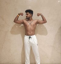 Bong Rahul - Acompañantes masculino in Kolkata