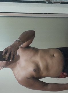 Bong Sins - Male escort in Kolkata Photo 2 of 4