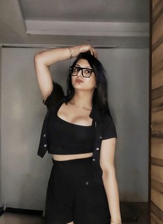 Bong T-girl Sara for Real & Vertual Fun - Transsexual escort in New Delhi Photo 28 of 30