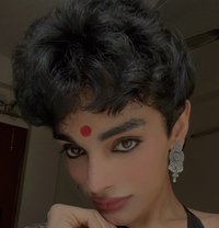 Boni - Acompañantes transexual in New Delhi