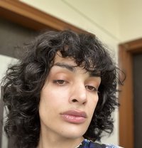 Boni - Acompañantes transexual in New Delhi