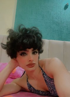 Boni - Acompañantes transexual in New Delhi Photo 9 of 10