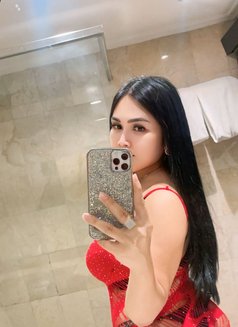 Bonita - escort in Surabaya Photo 4 of 11