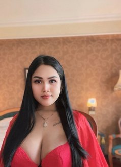 Bonita - escort in Surabaya Photo 5 of 11