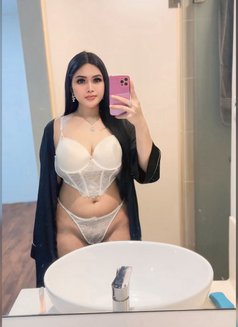 Bonita - escort in Johor Bahru Photo 25 of 28
