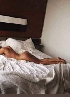 Bonita X Jhaia - Transsexual escort in Manila Photo 1 of 8