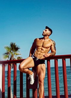 Bonito Muscle - Male escort in Bangkok Photo 3 of 5