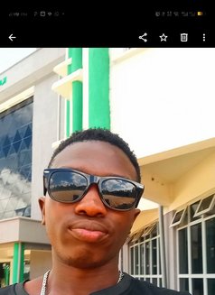 Bonventure - Male escort in Nairobi Photo 5 of 8