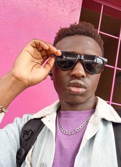 Bonventure - Male escort in Nairobi Photo 7 of 8