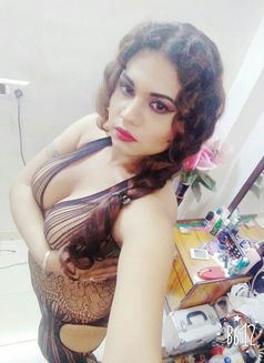 Bony - Transsexual escort in Kolkata Photo 1 of 11