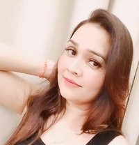 Book Call Girls in Noida With 100% Real - puta in Noida