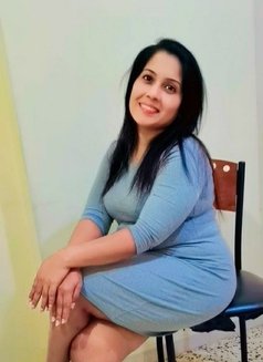 Book Call Girls in Rajkot With 100% Real - puta in Rajkot Photo 1 of 3