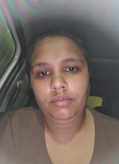 Book Genuine Services - puta in Mumbai Photo 1 of 2