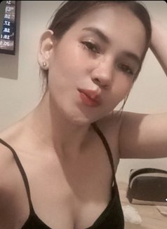 Book Me - escort in Manila Photo 4 of 7