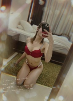 Boom Ladyboy - masseuse in Abu Dhabi Photo 6 of 7