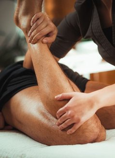 Boonta Cute professional massage - escort in Riyadh Photo 3 of 6