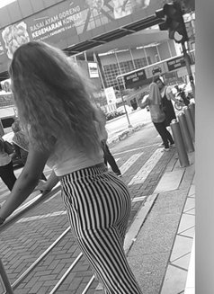 GOOD SERVICE WITH SQUIRTING - puta in Kuala Lumpur Photo 3 of 5