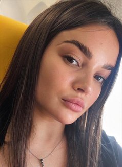 Bora - escort in Rome Photo 10 of 13