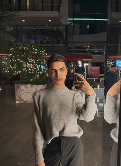 Boran - Male escort in İstanbul Photo 2 of 2