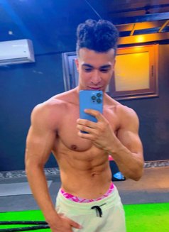 Boreo - Male escort in Cairo Photo 5 of 25