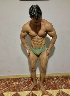 Boreo - Male escort in Cairo Photo 8 of 25