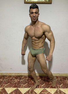 Boreo - Male escort in Cairo Photo 9 of 25