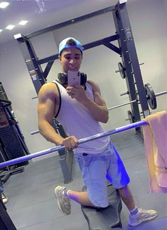 Boreo - Male escort in Cairo Photo 17 of 25