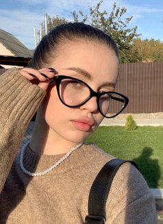 Boris - escort in Bangkok Photo 1 of 15