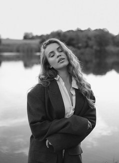 Boris - escort in Bangkok Photo 13 of 15