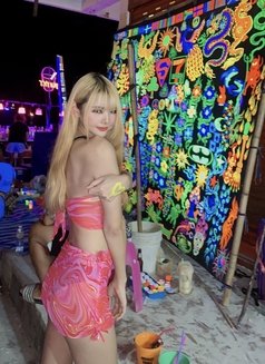 Barbie - puta in Bangkok Photo 2 of 5