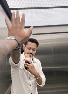 Born to Shine - Male escort in Gurgaon Photo 11 of 11