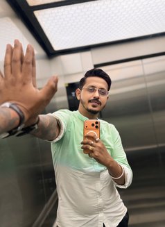 Born to Shine - Male escort in Kolkata Photo 10 of 11