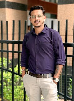 Born to Shine - Male escort in Kolkata Photo 11 of 11