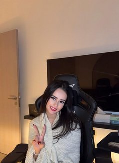 Boshra - escort in Abu Dhabi Photo 7 of 7