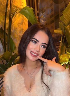 Boshra - escort in Abu Dhabi Photo 4 of 11