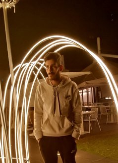 Boss Jad - Male escort in Beirut Photo 3 of 3