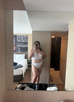 Both Athena - Transsexual escort in Abu Dhabi Photo 4 of 11