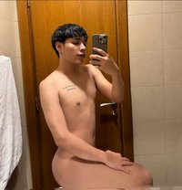 Both Thailand - Acompañantes transexual in Al Manama