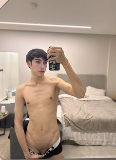 Both Thailand - Acompañantes masculino in Riyadh Photo 8 of 9