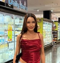 Botiga - Transsexual escort in Phuket