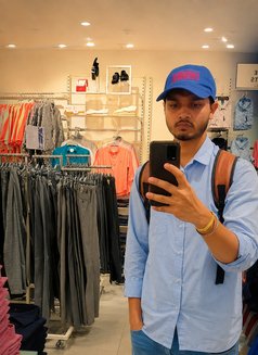 Bottom Boy Here - Male escort in Bangalore Photo 1 of 4