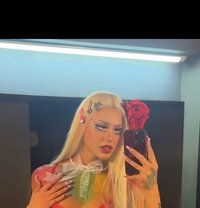 Bottom Valeria - Transsexual escort in Riyadh