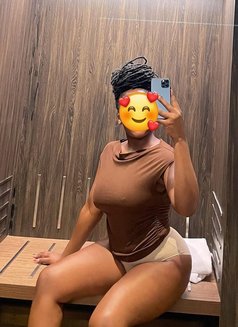 Juicy Chocolate Ass Shani Sexy Boobs - puta in Chennai Photo 3 of 5
