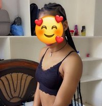 Bouncy Slim/lollipop Booty/Michaela - puta in Hyderabad