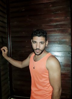 Bov - Male adult performer in Riyadh Photo 3 of 7