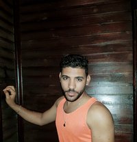 Bov - Male adult performer in Riyadh